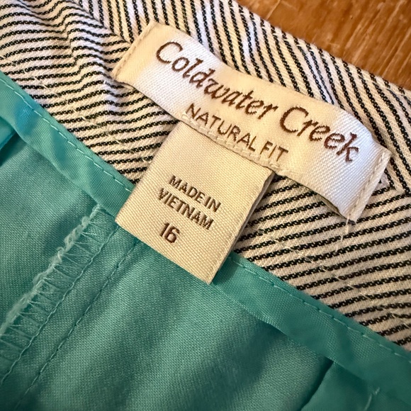 Coldwater Creek Women’s Bermuda Shorts – Size 16, Aqua Blue, Natural Fit - Picture 2 of 7